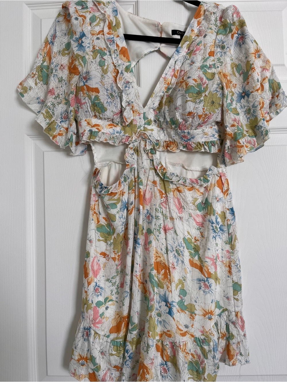 Floral Ruffle V-Neck Dress in White Multi